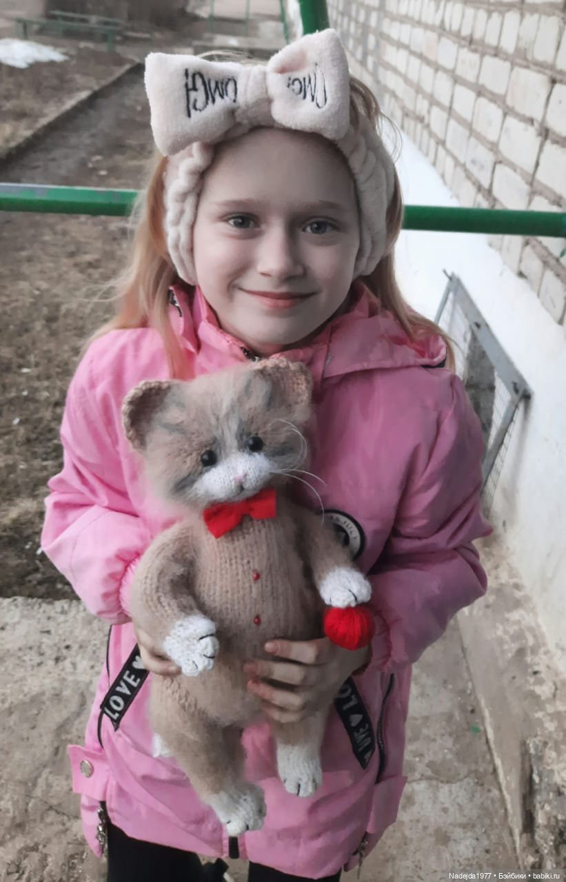 Новые котики по МК Ольги Бессогоновой и мышь по описанию Клэр Гарланд