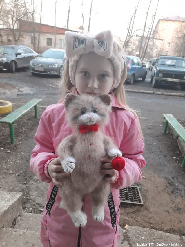 Новые котики по МК Ольги Бессогоновой и мышь по описанию Клэр Гарланд