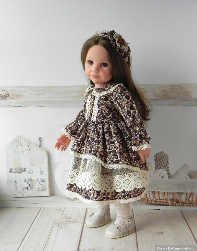 Девочки Gotz примеряют наряд (фото 3)