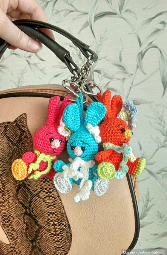 Зайцев много не бывает — Вязаные игрушки и амигуруми: крючком (фото 2)