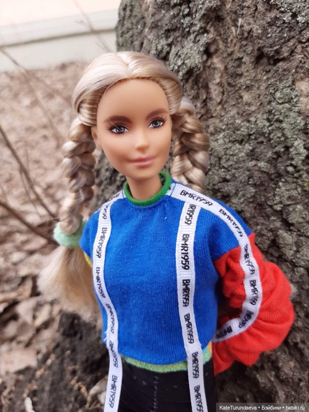 В поисках первых цветов — Куклы Barbie (Барби): Looks