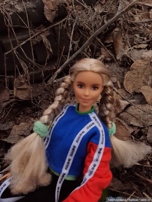 В поисках первых цветов — Куклы Barbie (Барби): Looks (фото 10)