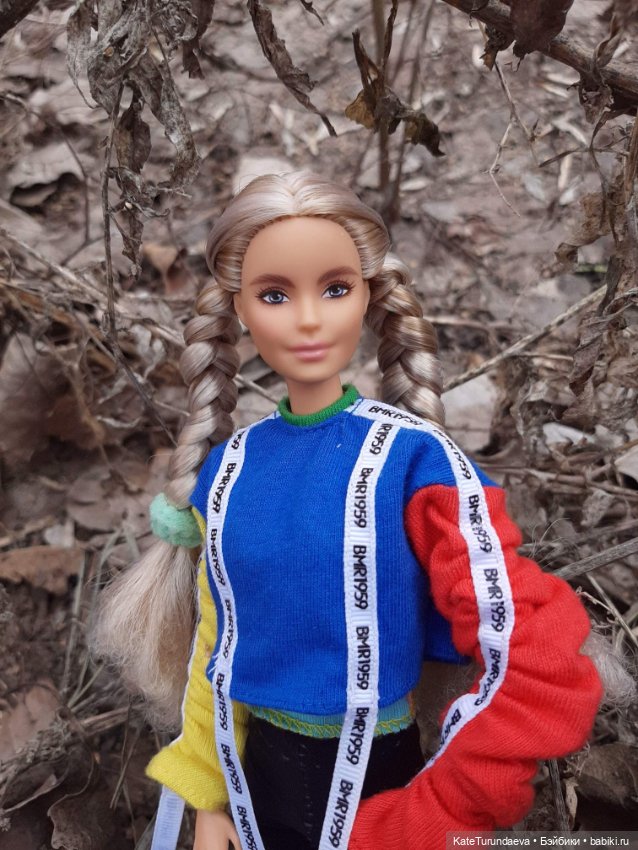 В поисках первых цветов — Куклы Barbie (Барби): Looks