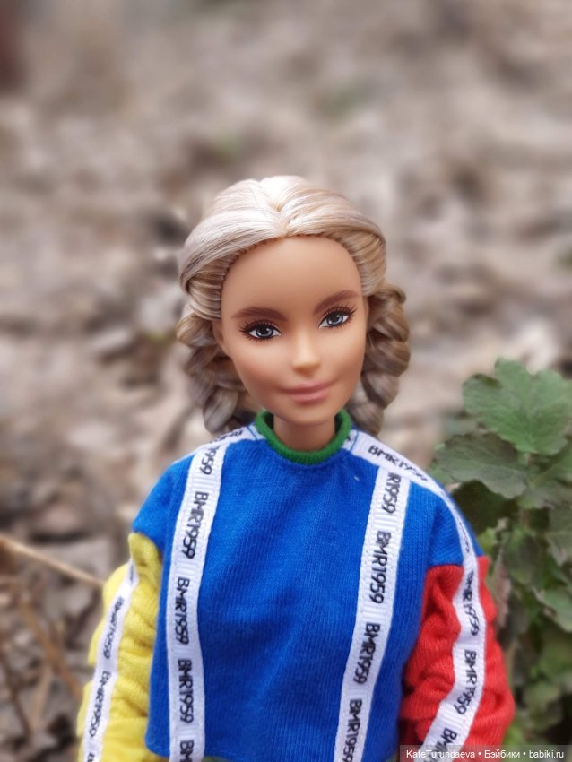 В поисках первых цветов — Куклы Barbie (Барби): Looks (фото 6)