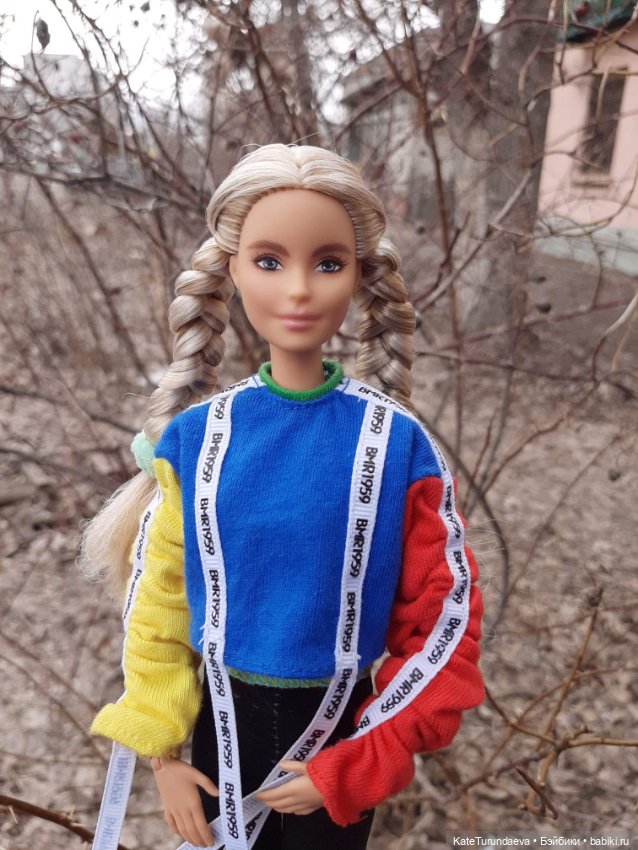 В поисках первых цветов — Куклы Barbie (Барби): Looks (фото 3)