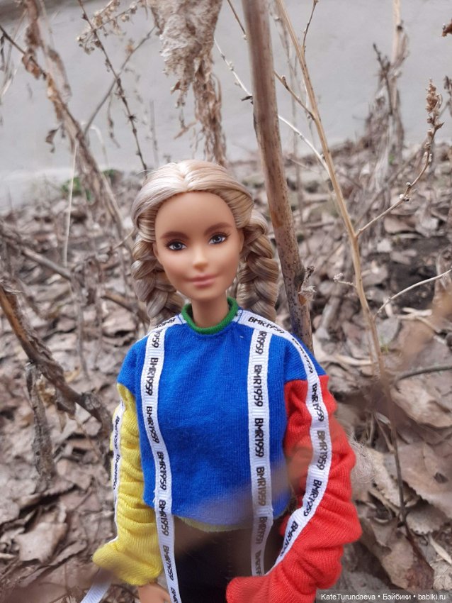 В поисках первых цветов — Куклы Barbie (Барби): Looks (фото 9)