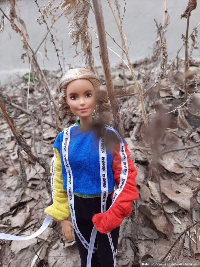 В поисках первых цветов — Куклы Barbie (Барби): Looks (фото 8)