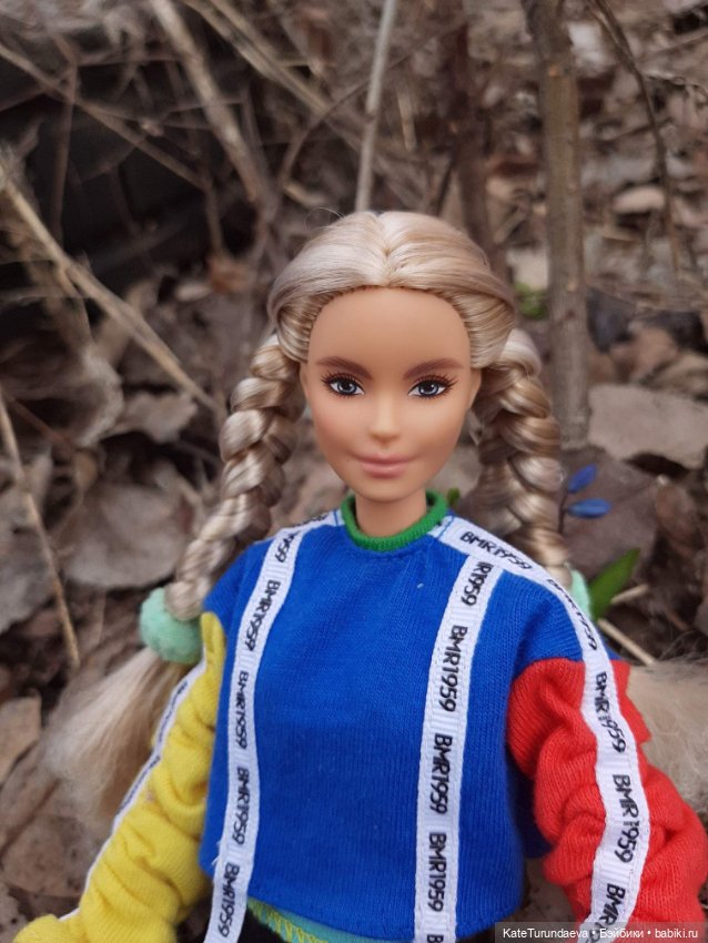 В поисках первых цветов — Куклы Barbie (Барби): Looks