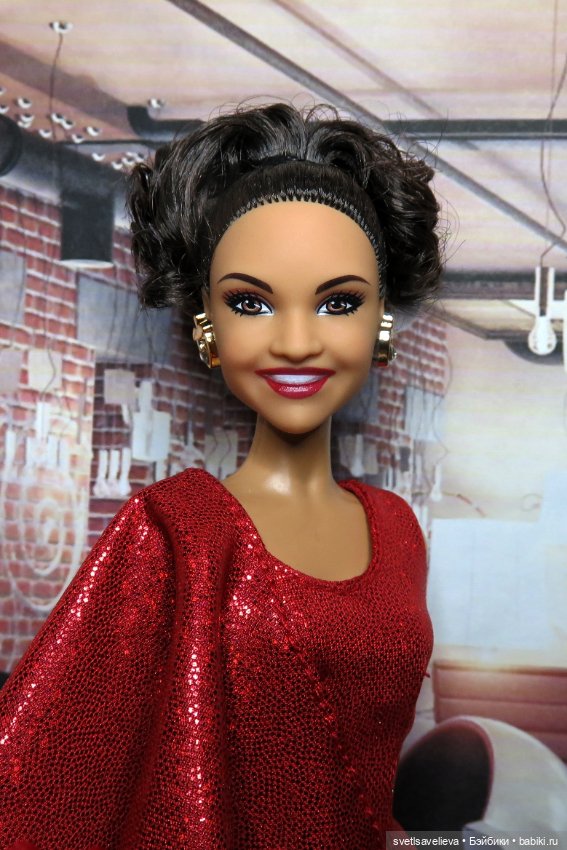 Другая Лаура — Куклы Barbie (Барби): Looks (фото 5)