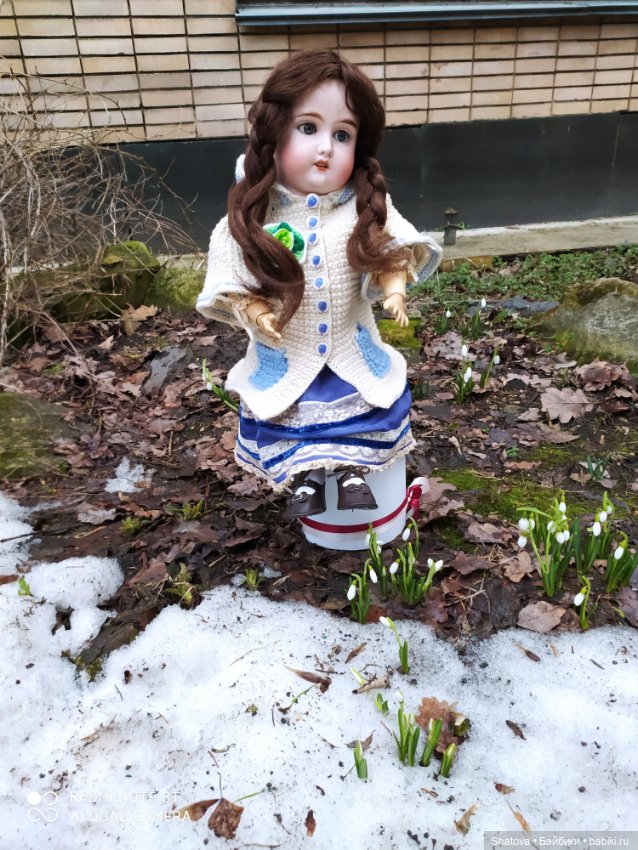 Новое пальтишко — Редкие антикварные куклы и реплики: воск (фото 5)