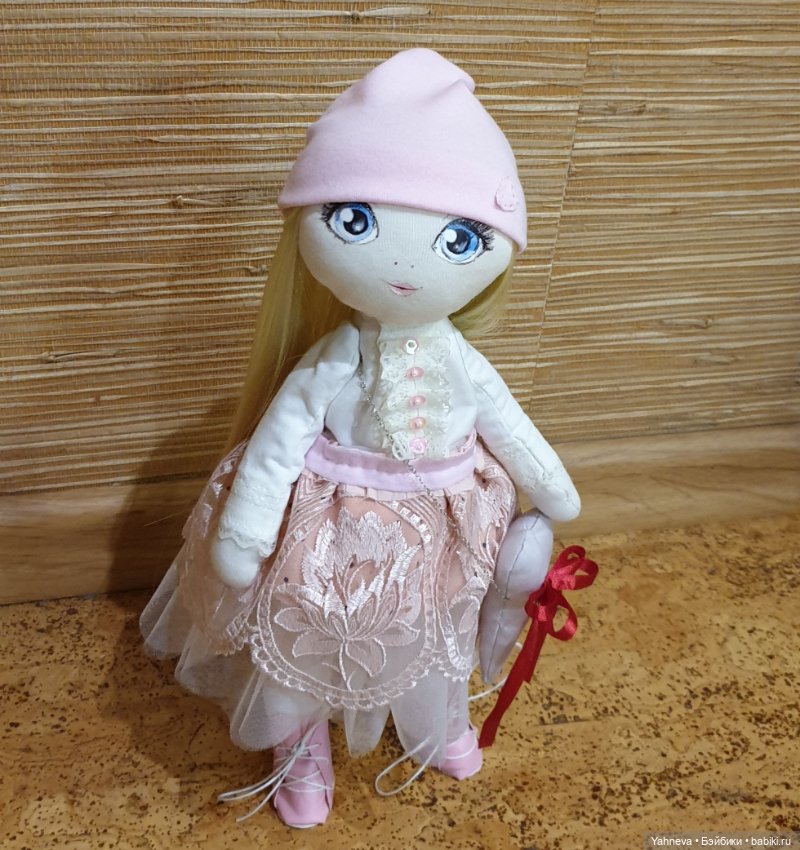 Кукла "Мечтательная большеглазка"