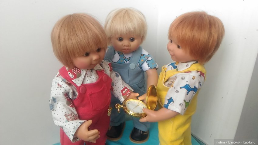 Смешные мордашки в ярких одежках (фото 8)