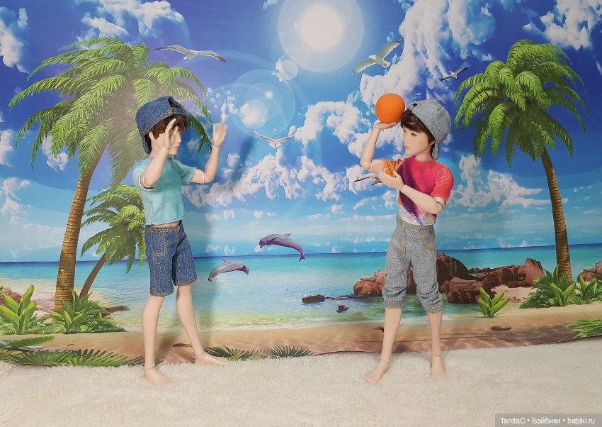 Парни на отдыхе (БТС куклы )