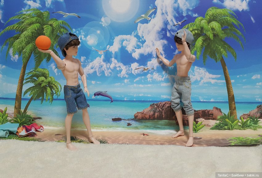 Парни на отдыхе (БТС куклы )