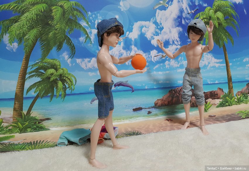 Парни на отдыхе (БТС куклы )