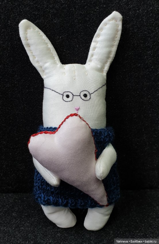 Зайка с большим сердцем — Авторские игрушки ручной работы: Тедди