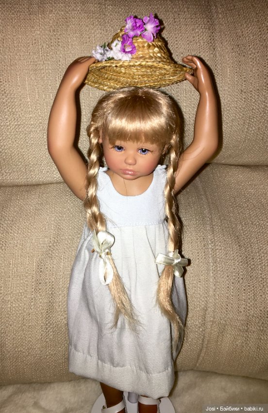 Голубоглазая Stella от Gabriele Müller