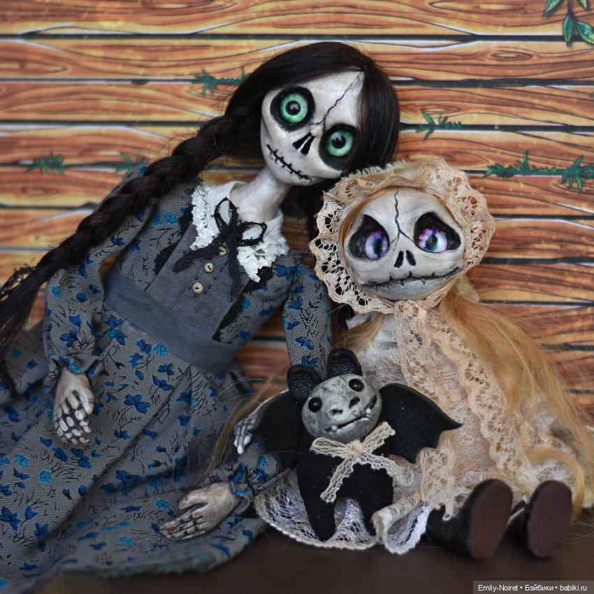 Зеленоглазая Венсдей Аддамс (фото 2)