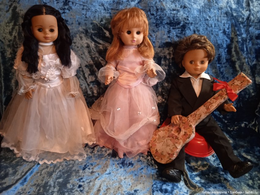 Сегодня праздник у девчат, сегодня будут танцы