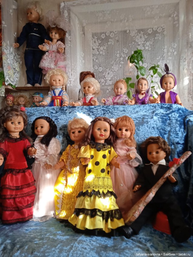 Сегодня праздник у девчат, сегодня будут танцы