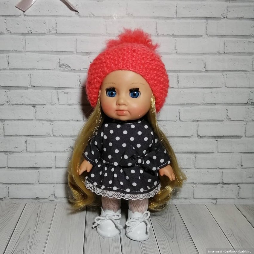 Одеваю кукол фабрики Весна