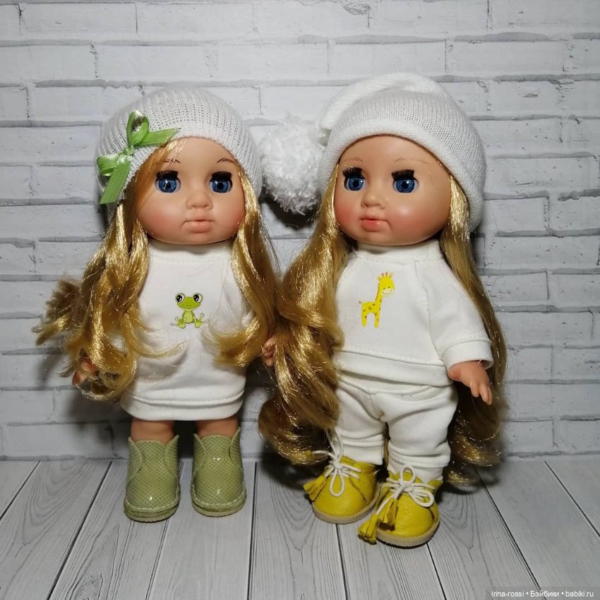 Одеваю кукол фабрики Весна