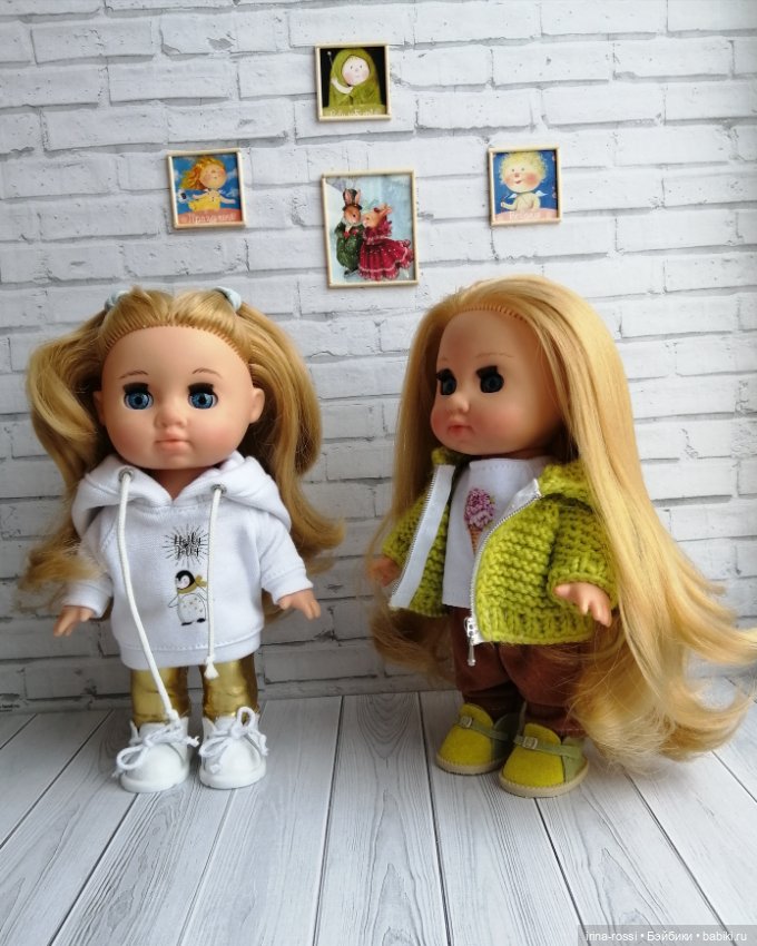 Одеваю кукол фабрики Весна