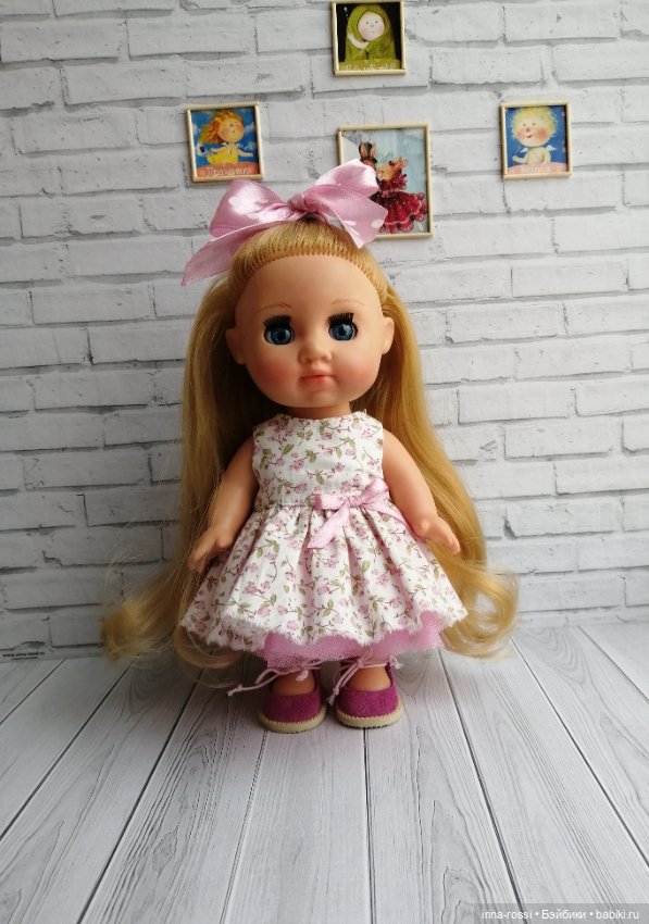 Одеваю кукол фабрики Весна