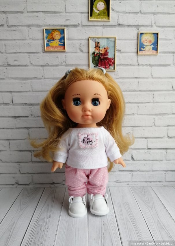 Одеваю кукол фабрики Весна