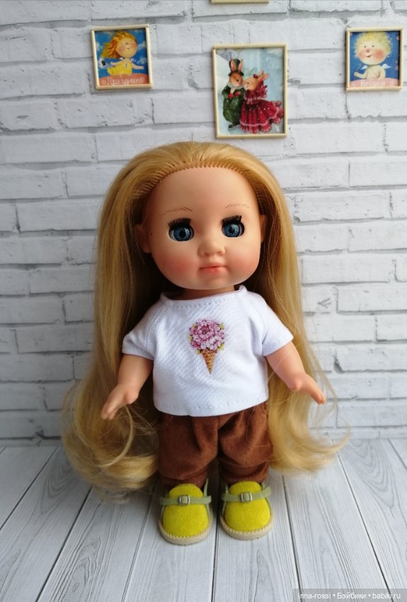Одеваю кукол фабрики Весна