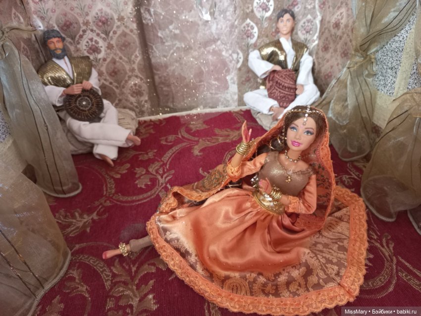 Индийский танец — Куклы Barbie (Барби): Looks