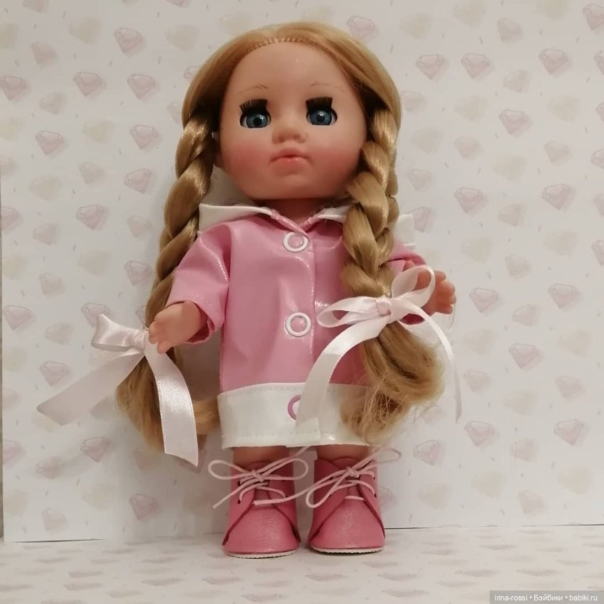 Одеваю кукол фабрики Весна