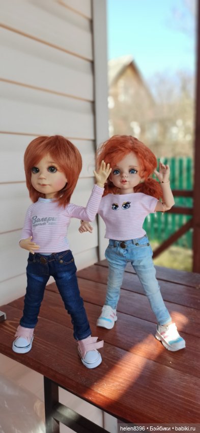 Мы с подружкою вдвоём замечательно живем