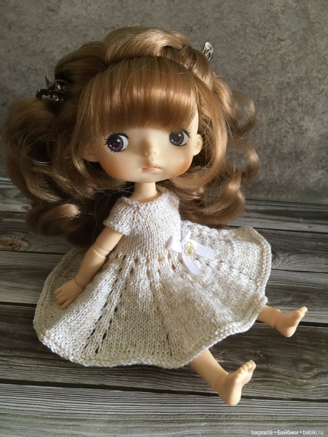 Золотая девочка в платишке с золотой ниточкой (фото 4)