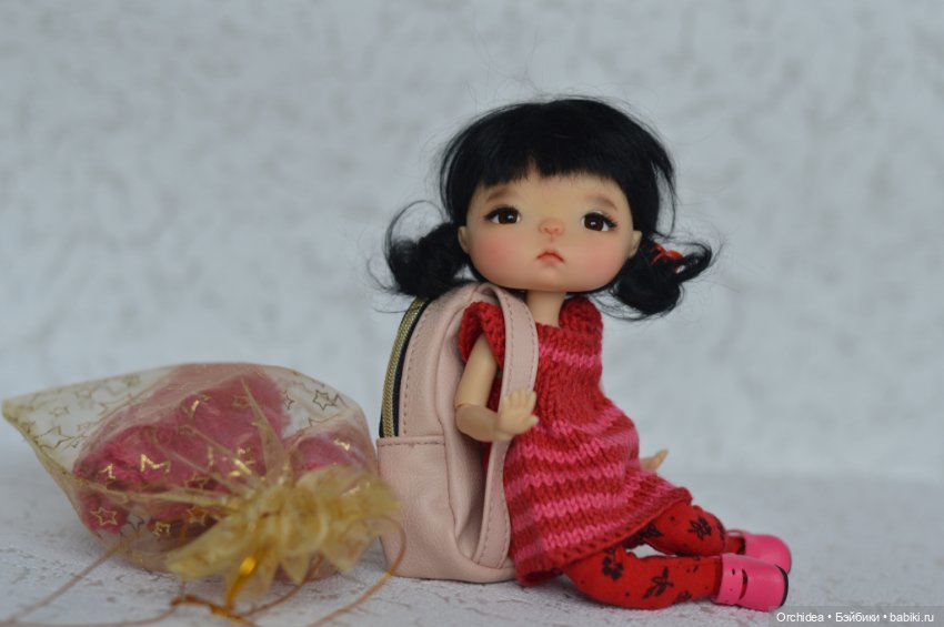 Амелия, чибби путешественница