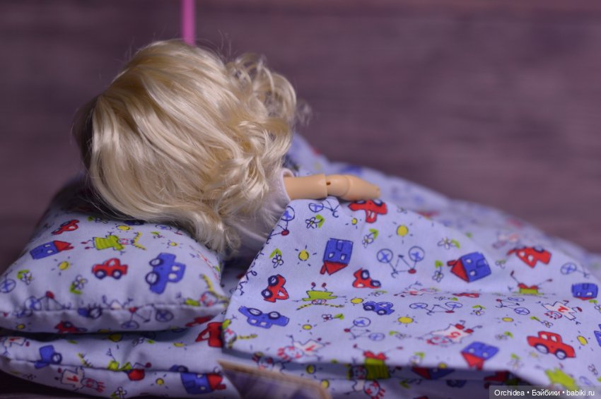 Амелия, чибби путешественница