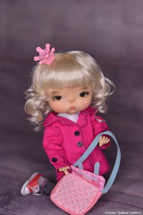 Амелия, чибби путешественница