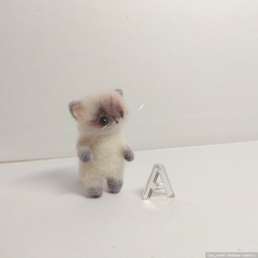 Котейка — Валяные игрушки из шерсти: сухое валяние (фото 3)