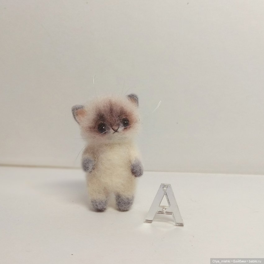 Котейка — Валяные игрушки из шерсти: сухое валяние (фото 2)