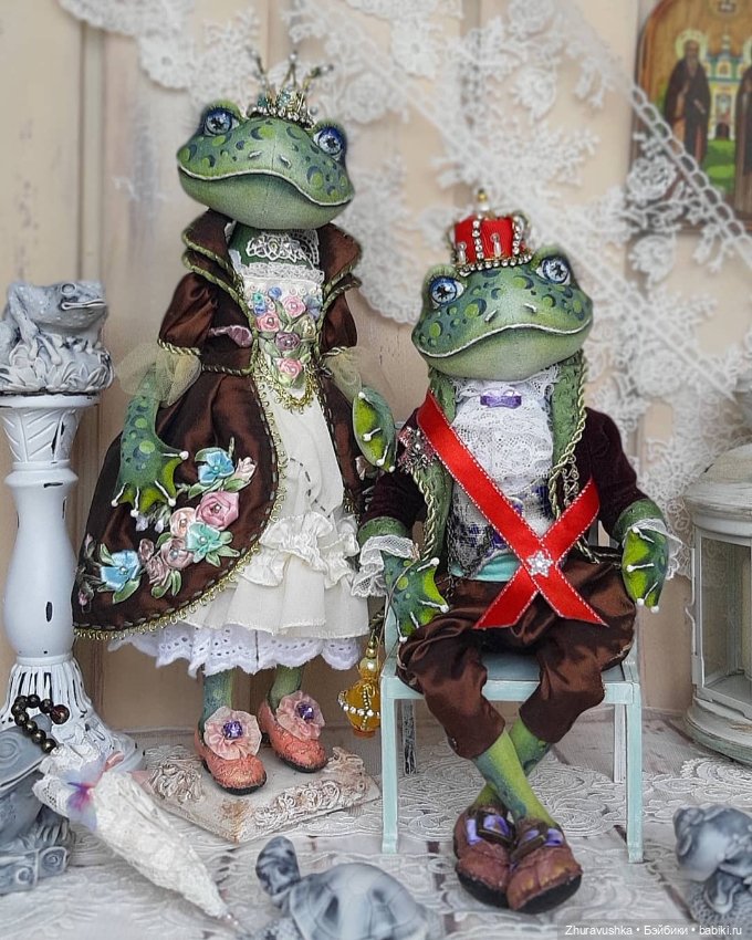 Лягушки - королевская пара. Художественная текстильная кукла (фото 2)