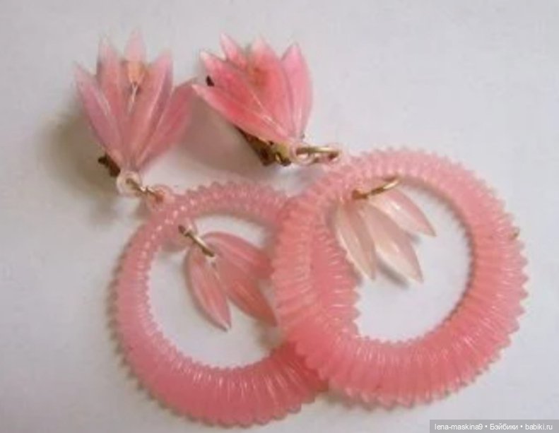 Колечки, браслетики, клипсики, нашего детства.. Вспомним