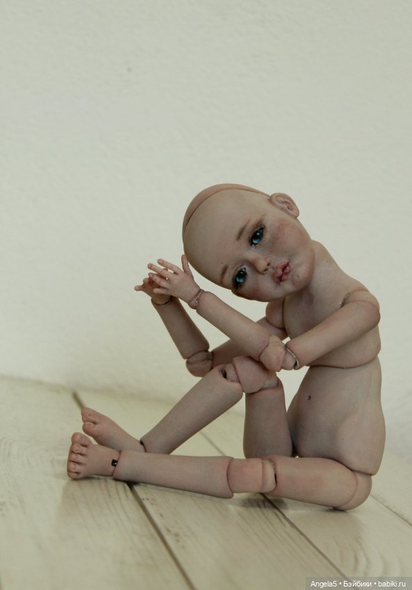 Юри. Авторская шарнирная кукла