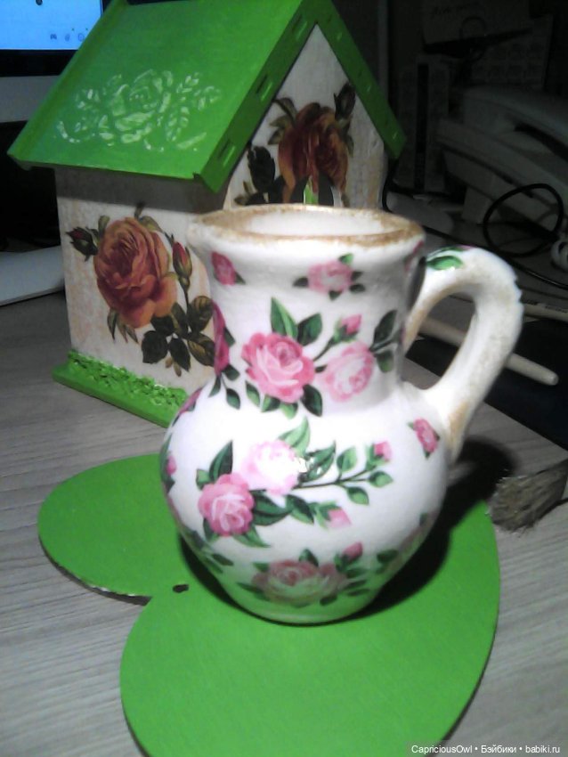 Маленькая шкатулочка и кувшинчик