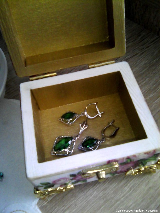 Маленькая шкатулочка и кувшинчик