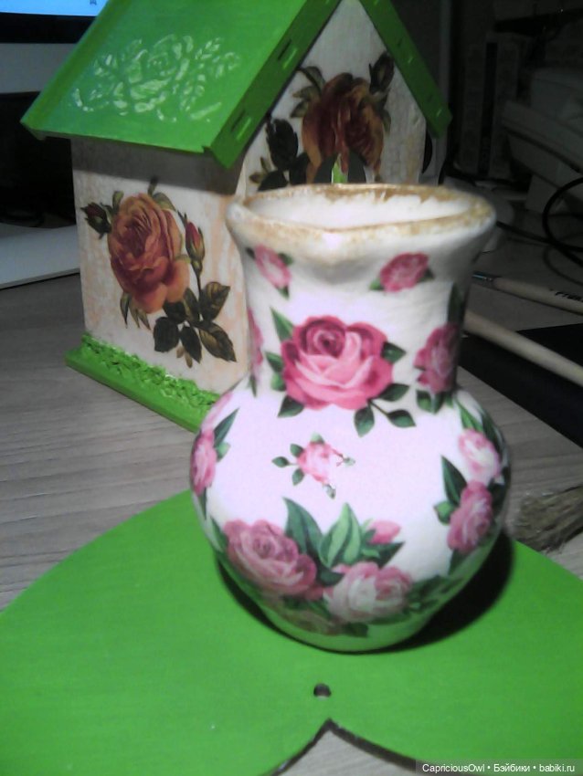 Маленькая шкатулочка и кувшинчик