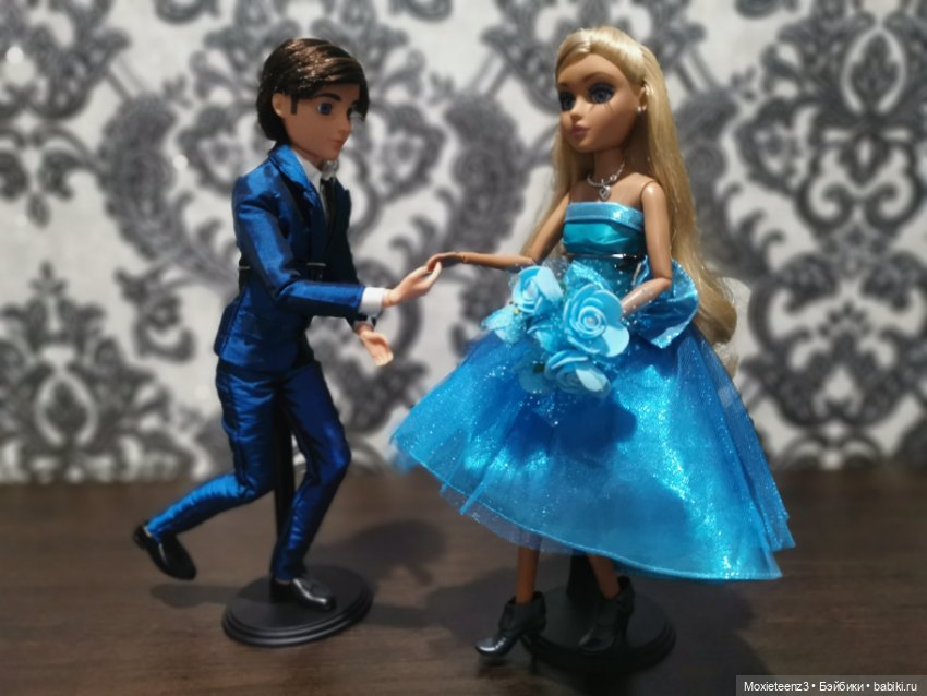 Разные перевоплощения моих кукол Moxie Teenz