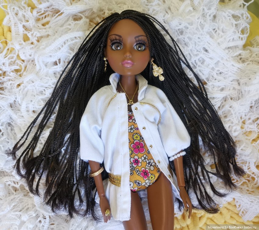 Разные перевоплощения моих кукол Moxie Teenz