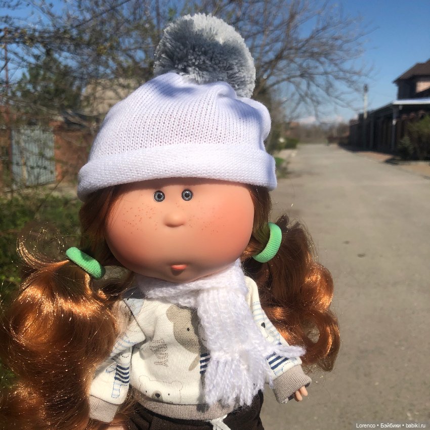 Куклы Nines d'Onil (Нинес): Миа (Mia) (фото 6)