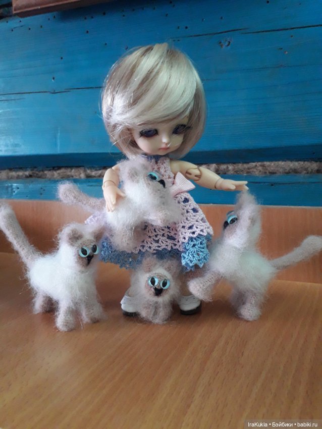 Семейка кошачьих — Вязаные игрушки и амигуруми: крючком (фото 10)