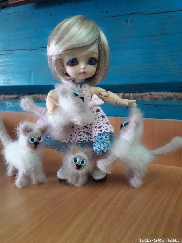 Семейка кошачьих — Вязаные игрушки и амигуруми: крючком